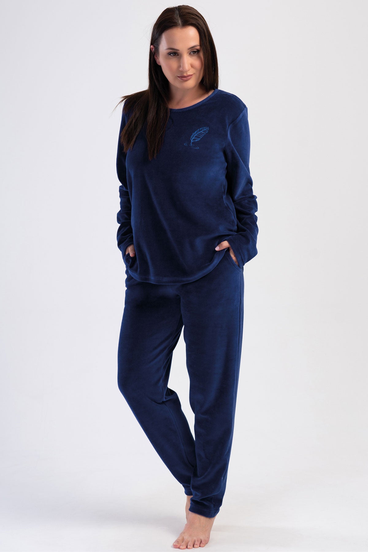 KADIN KADIFE XXL O YAKA UZUN KOL ETEGI OVAL CEPLI PIJAMA TAKIM