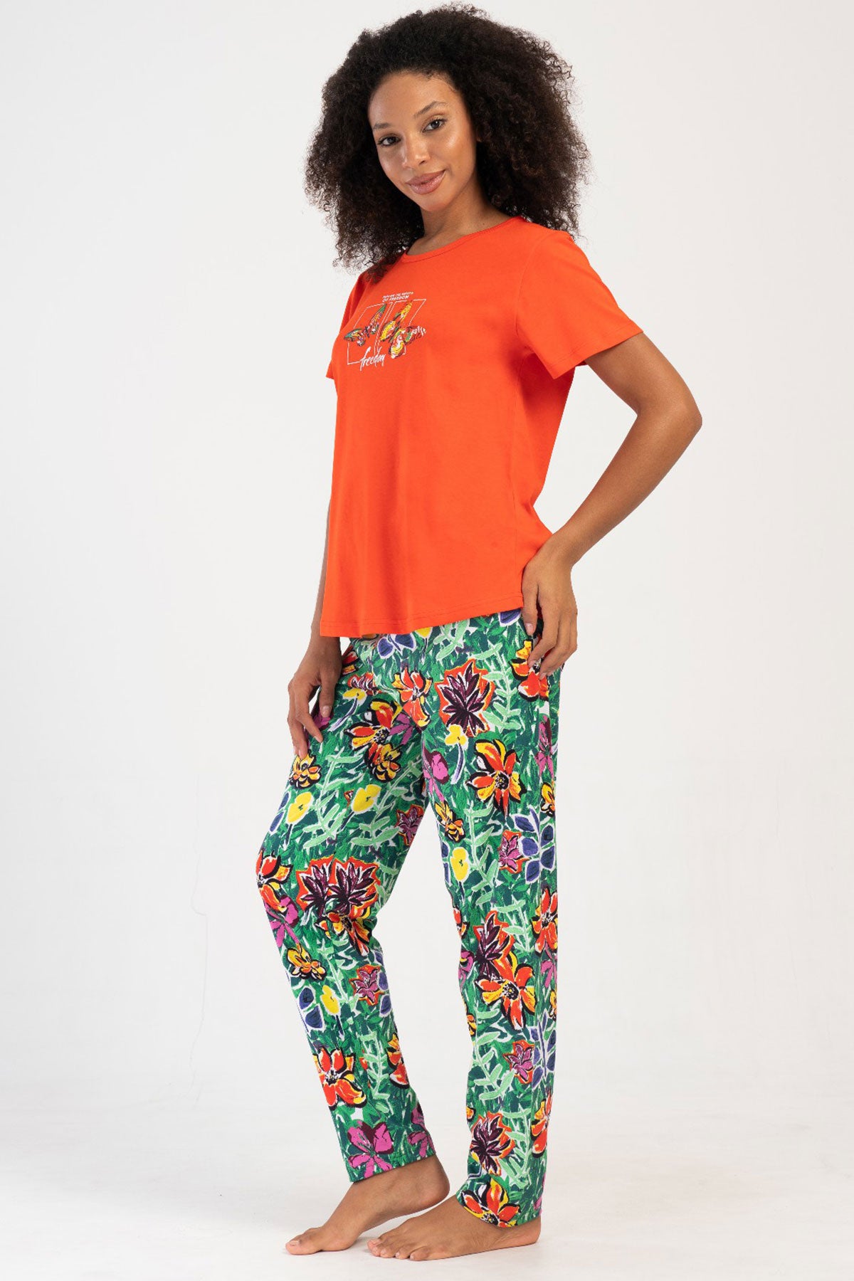 KADIN P.SUPREM XXL O YAKA KISA KOL ETEGI OVAL PIJAMA TAKIM