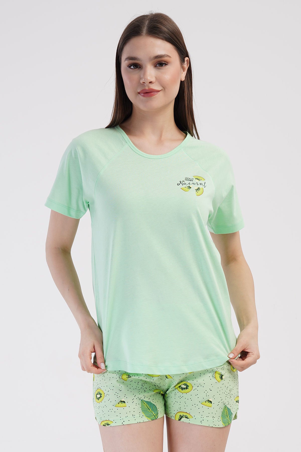 KADIN LYC SUPREM O YAKA REGLAN KISA KOL ETEGI OVAL SORT TAKIM