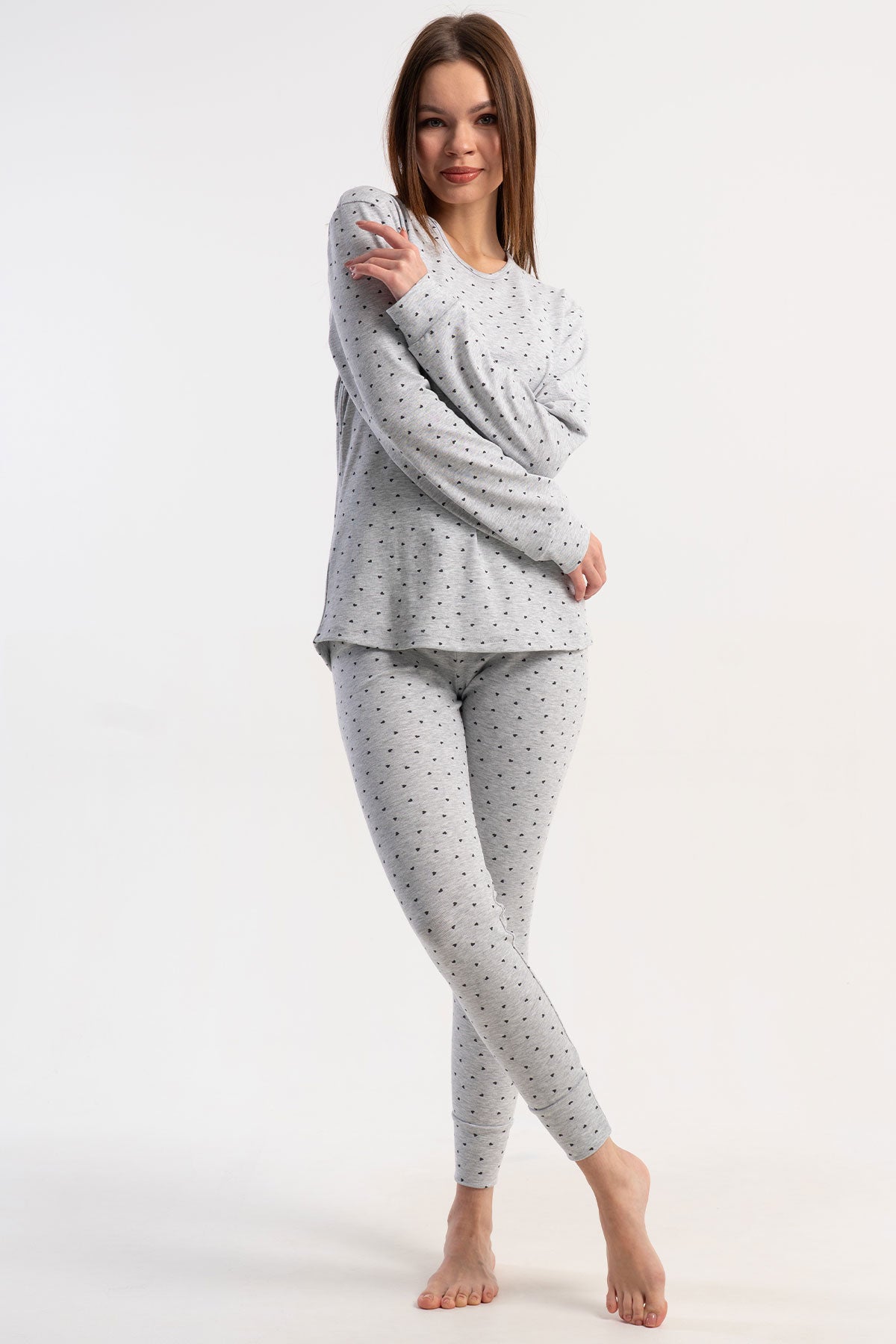 KADIN KASKORSE O YAKA UZUN KOL KOLUCU VE PACASI MANSETLI ETEGI OVAL PIJAMA TAKIM