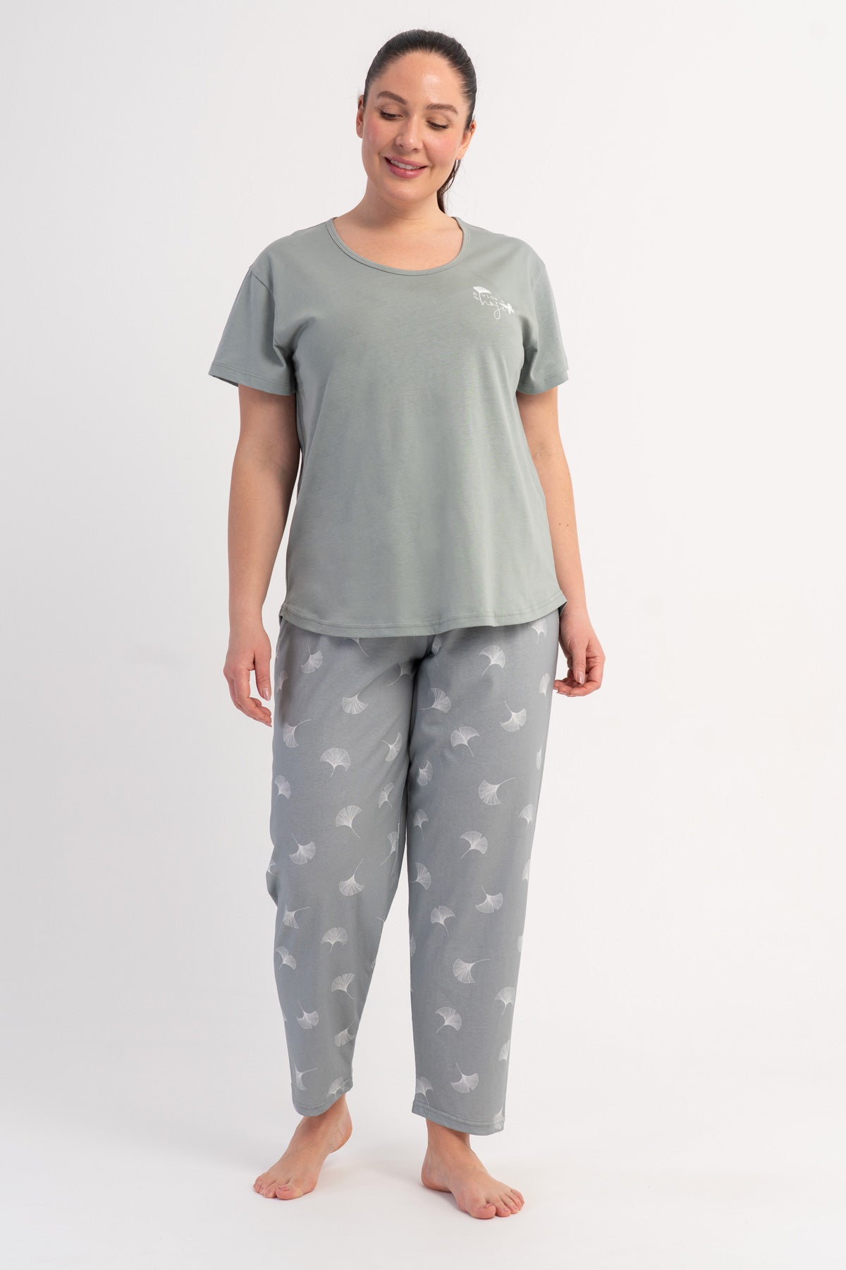 KADIN P.SUPREM BATTAL XXL O YAKA KISA KOL ETEGI OVAL PIJAMA TAKIM 601049