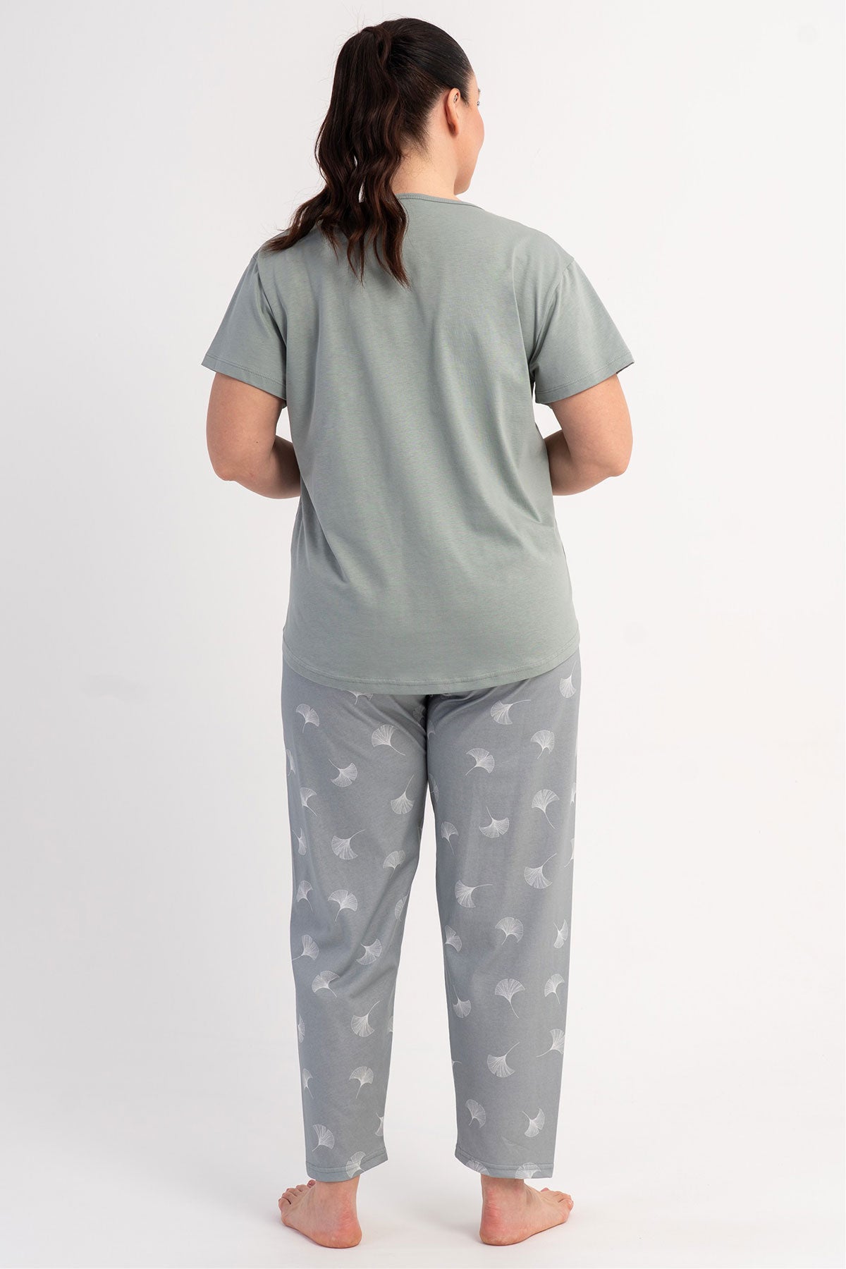KADIN P.SUPREM BATTAL XXL O YAKA KISA KOL ETEGI OVAL PIJAMA TAKIM