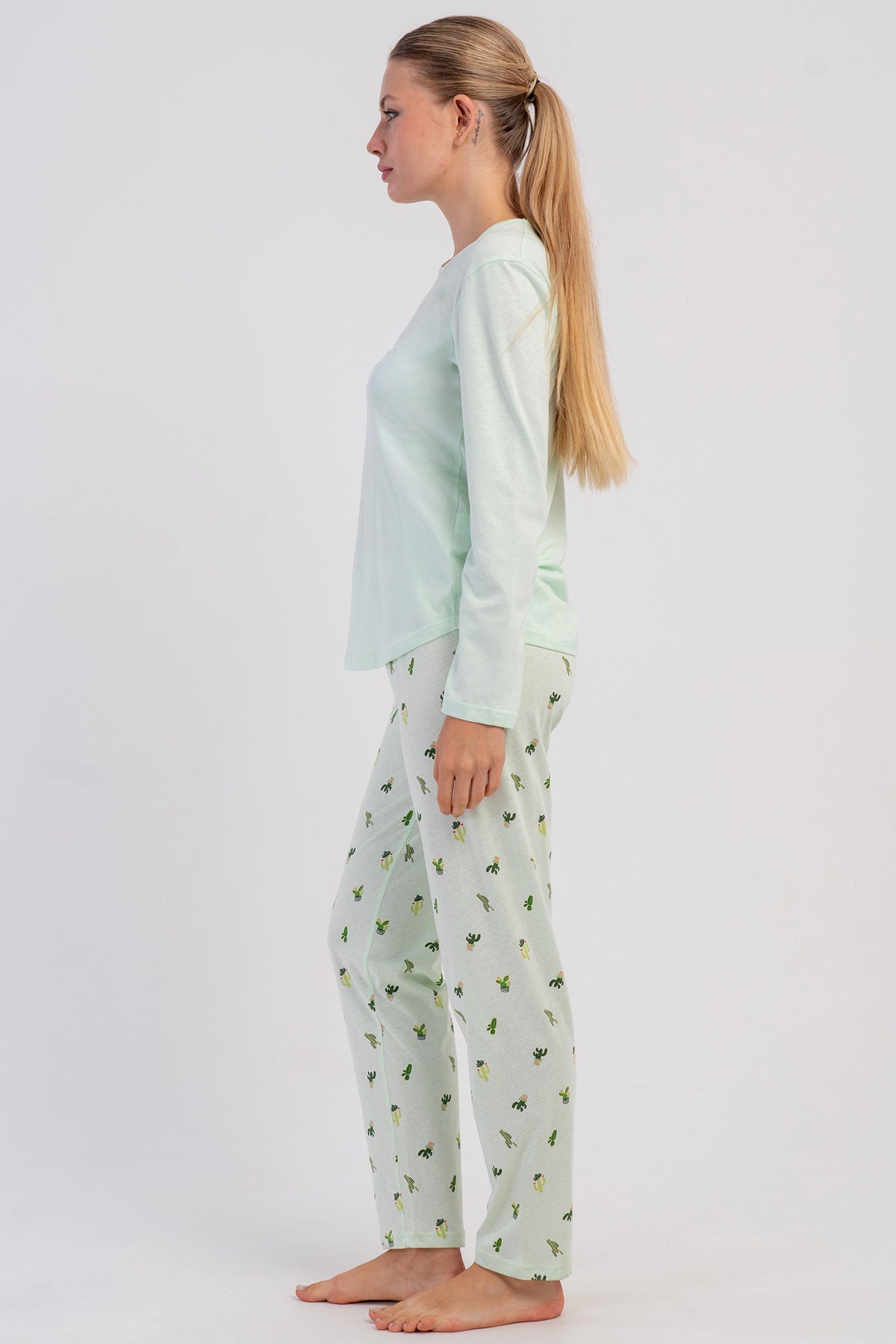 KADIN P.SUPREM O YAKA UZUN KOL ETEGI OVAL PIJAMA TAKIM