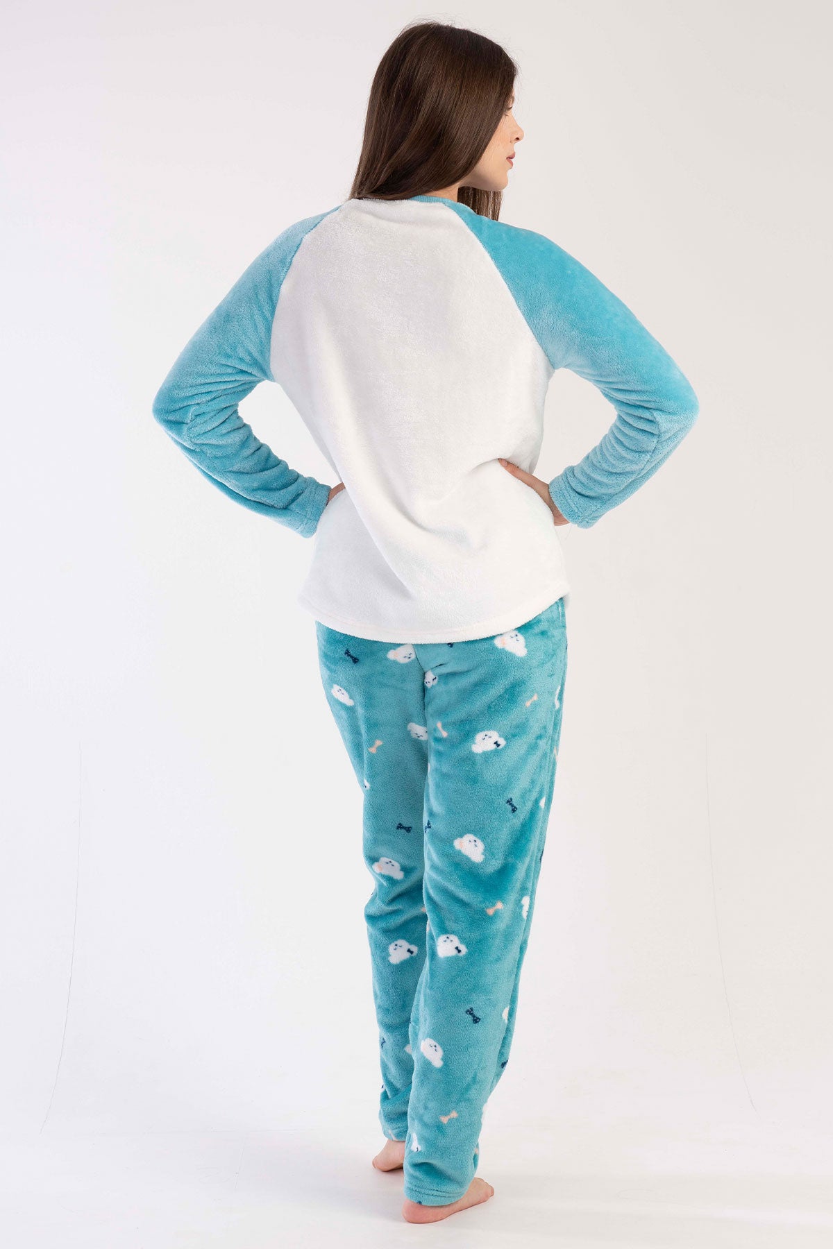 KADIN SOFT O YAKA REGLAN UZUN KOL ETEGI OVAL CEPLI PIJAMA TAKIM 303090