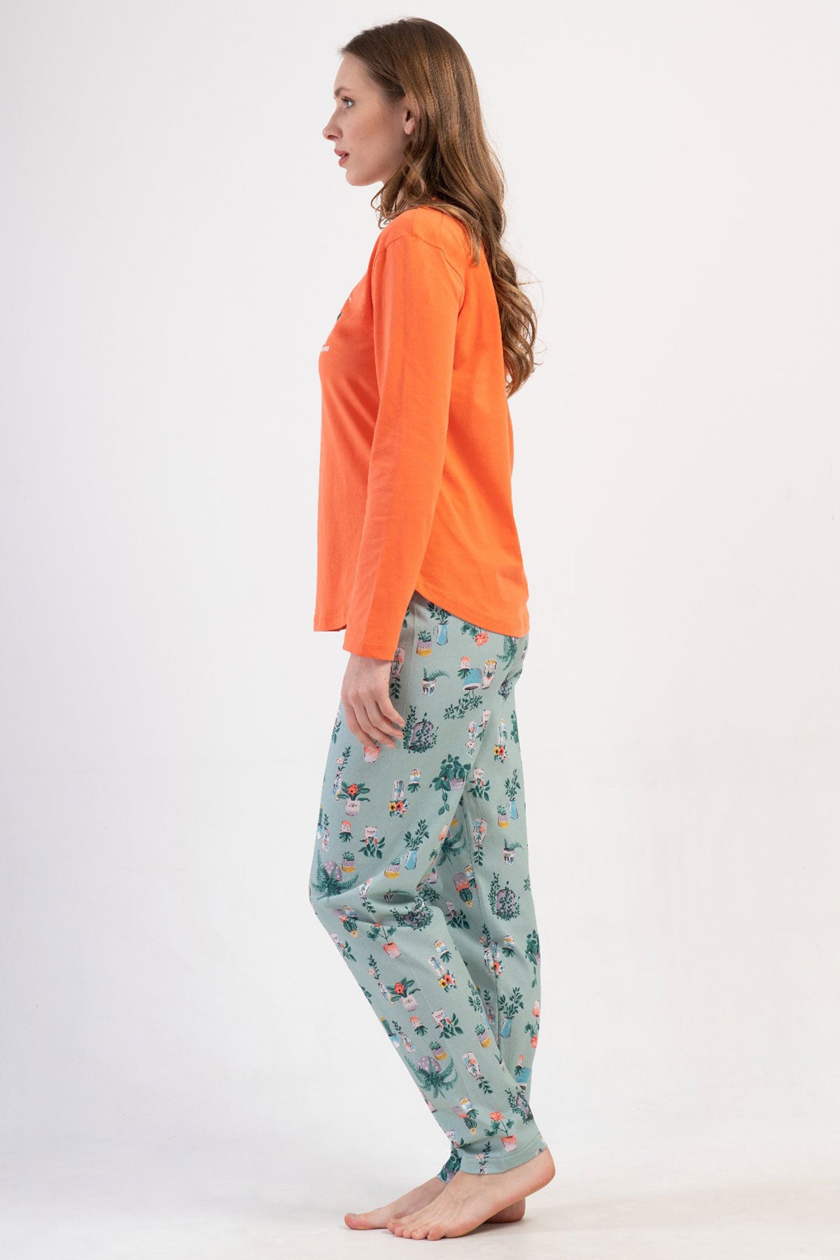 KADIN P.SUPREM O YAKA UZUN KOL ETEGI OVAL PIJAMA TAKIM