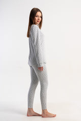 KADIN KASKORSE O YAKA UZUN KOL KOLUCU VE PACASI MANSETLI ETEGI OVAL PIJAMA TAKIM 511001