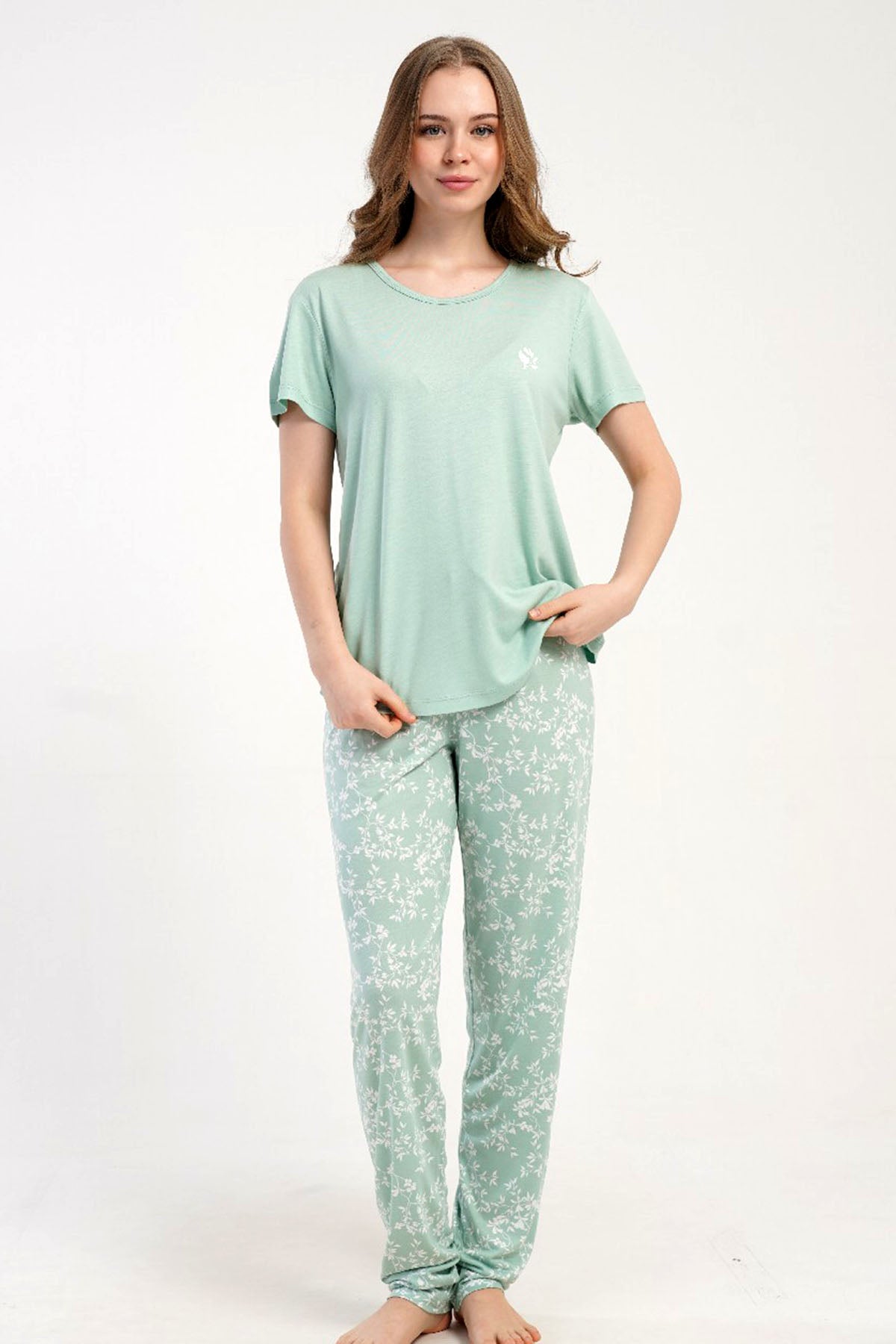 KADIN P.VISCON O YAKA KISA KOL ETEGI OVAL PIJAMA TAKIM