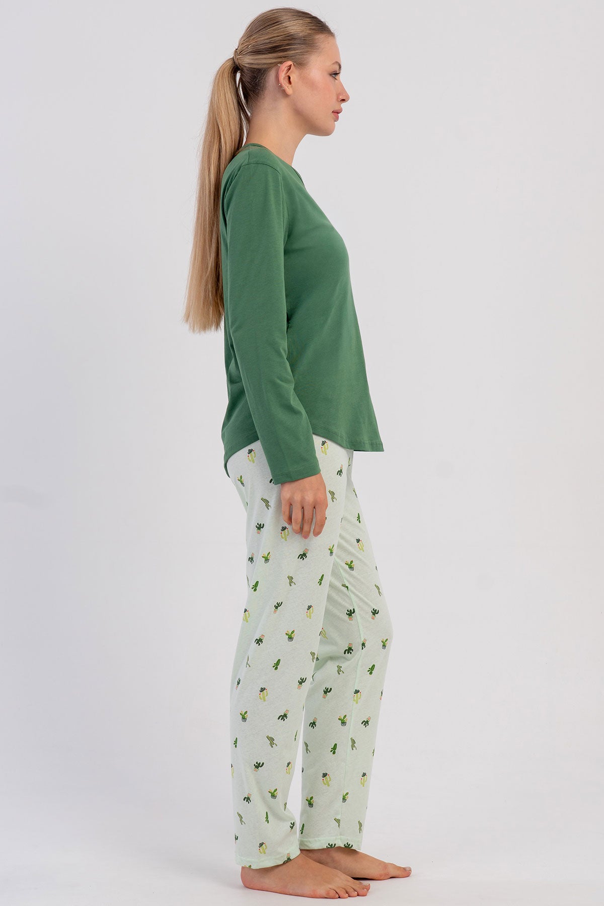 KADIN P.SUPREM O YAKA UZUN KOL ETEGI OVAL PIJAMA TAKIM